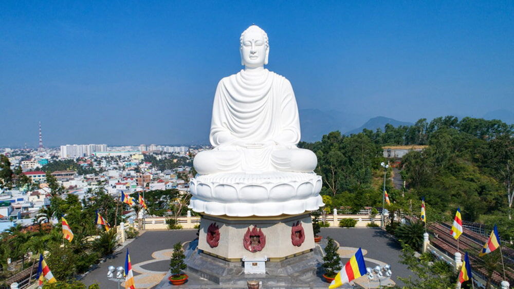 Khám phá chùa Long Sơn – Viên ngọc trên đỉnh đồi vượt thời gian của Nha Trang